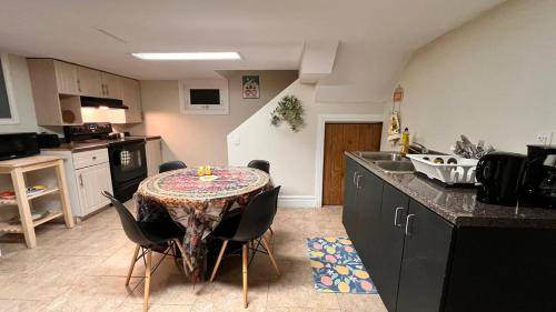 South Central Apartment | 93 m² Apartment ∙ 2 guests