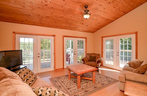 Arden Other | Accommodation ∙ 1 bedroom ∙ 12 guests