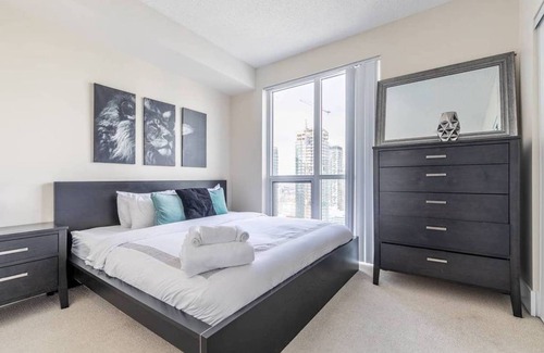 Toronto Entertainment District Apartment | Apartment ∙ 1 bedroom ∙ 4 guests