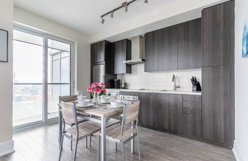 Toronto Entertainment District Apartment | Apartment ∙ 1 bedroom ∙ 4 guests