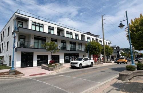 Grand Bend Apartment | Beachview getaway at the New Carlyle 200 on the Main strip in Grand Bend