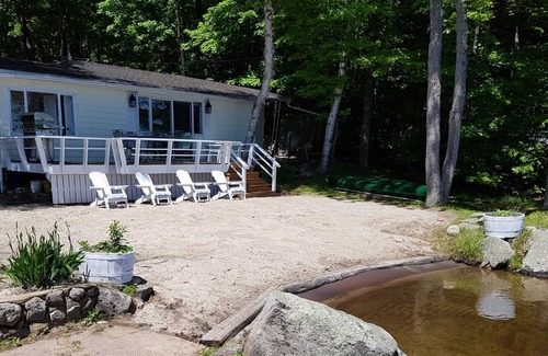 Bracebridge House | Beachy Keen - Wood Lake