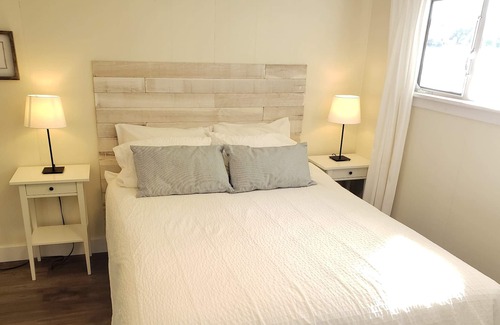 Bracebridge House | Beachy Keen - Wood Lake