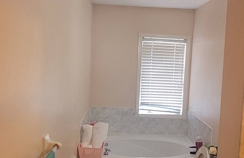 Brampton House | Beautiful Master bedroom with private washroom