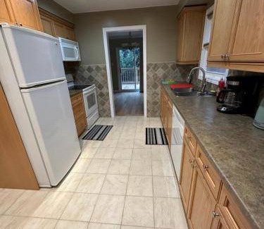 Mississauga Bed & Breakfast | Bed and breakfast ∙ 1 bedroom ∙ 4 guests