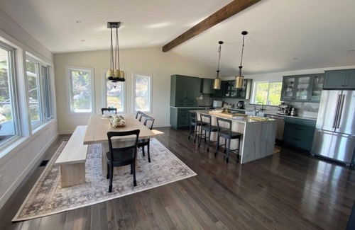 Unorganized Thunder Bay District Cottage | Camp One Island Lake