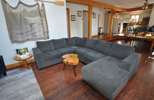North Kawartha Cottage | Chandos Sunset Cove
