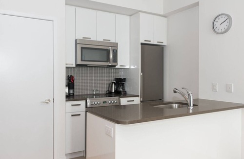 Toronto Entertainment District Apartment | Chic 1BR with Pool near St. Andrew Subway Station