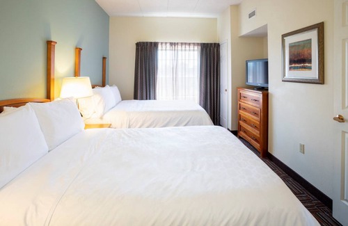 West Bloomington Condo | Condo ∙ 1 bedroom ∙ 6 guests