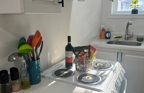 Upper Beaches Apartment | Cosy Apartment in Upper Beaches, Toronto