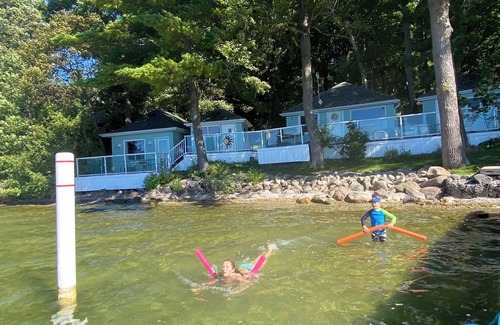 Orillia Cottage | Cottage on an Island on Lake Simcoe. Sleep 10-12
