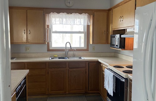 Clearbrook House | Cozy family home with fenced back yard in Clearbrook MN
