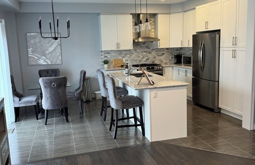 Durham Region House | Cozy home in quiet family-friendly neighbourhood!