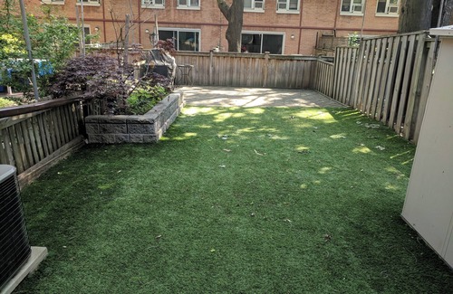 Old Town House | Downtown Townhouse prime location
