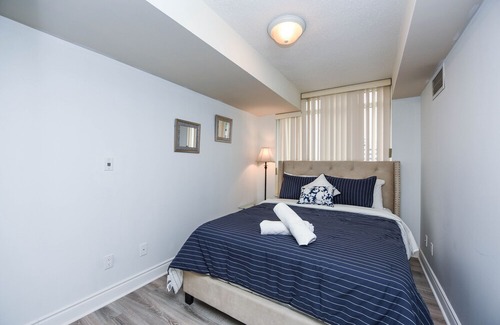 Downtown Mississauga Condo | Elegant 1BD & BTH in Mississauga Downtown
