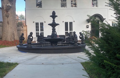 Lynnhurst Apartment | Executive Home in Historic Neighborhood