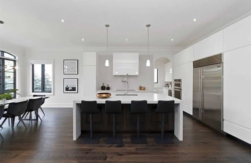 Pickering Villa | Exquisite private Villa just outside of the city.