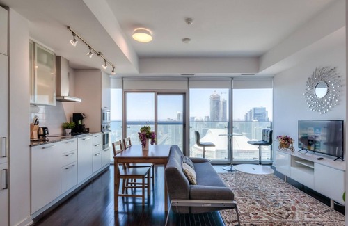 Toronto Entertainment District Condo | GLOBALSTAY. Panoramic Condo Lake View Downtown