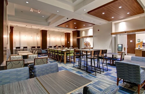 Richmond Hill Hotel | Holiday Inn Express Hotel & Suites Toronto - Markham, an IHG Hotel