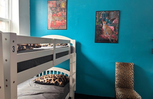 Trinity - Bellwoods Hostel | Hostel ∙ 8 guests