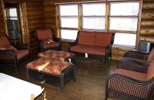 Unorganized Thunder Bay District House | House ∙ 1 bedroom ∙ 8 guests