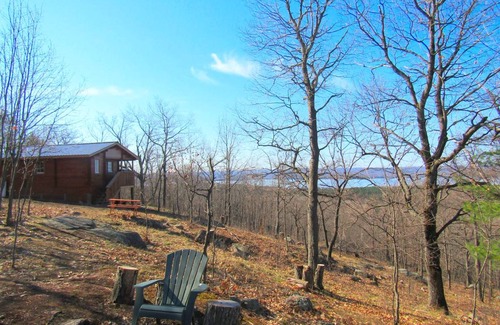 Golden Lake House | House ∙ 1 bedroom ∙ 6 guests