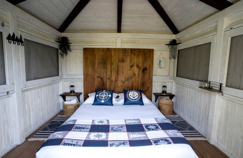 Miller Lake House | House ∙ 1 bedroom ∙ 2 guests