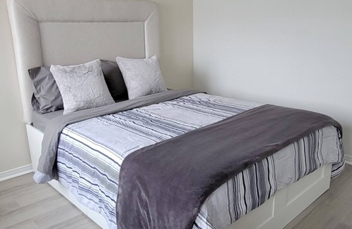 Alcona Bed & Breakfast | Innisfil Bed and Breakfast