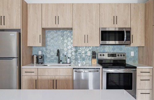 Harrison Apartment | Kasa | Experience Bryn Mawr, Balcony + Gym Access | Minneapolis