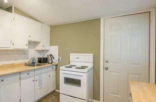 Pleasant Point Cottage | Kawartha waterfront Cottage rental