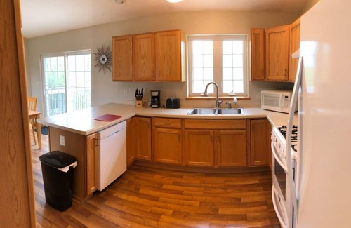 Proctor House | Kingsbury Creek Vacation Home