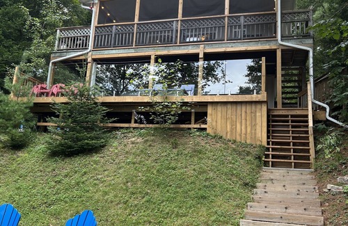 Gooderham Cottage | Lakefront cottage with hot tub and amazing porch, 4 season in Haliburton