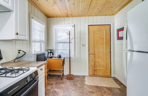 Emily Cabin | Lakefront Minnesota Escape w/Fire Pit & Boat Dock