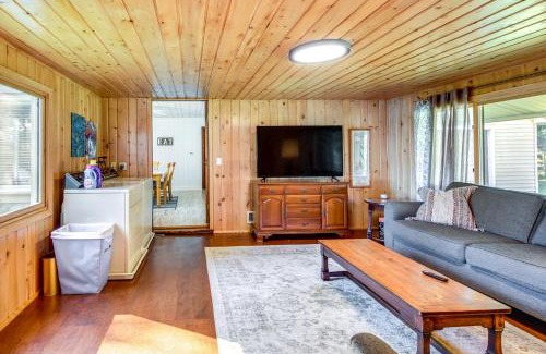 Emily House | Lakefront Minnesota Escape with Fire Pit and Boat Dock