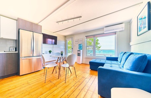 Wainfleet Apartment | Long Beach Resort