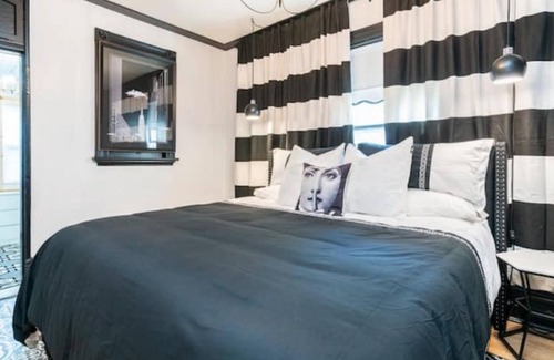 North London House | *LUXURIOUS* 1 Bedroom Home - Close to Downtown