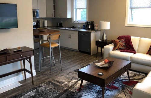 Stratford House | Luxury apartment Holiday apartment Lets Unit 1 near Stratford Museum
