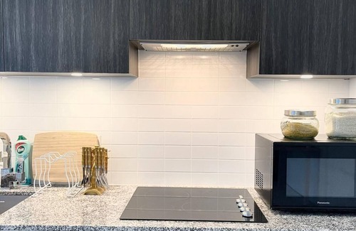 Old Town Condo | Luxury Two Bedroom Condo - Downtown Toronto