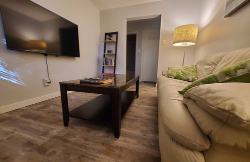 Algoma District Apartment | Modern Private 1Bdrm Apt. w/Free Prkg + Fast Wi-Fi. Pet-Friendly!
