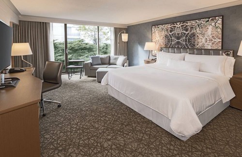 North York Hotel | Pan Pacific Toronto