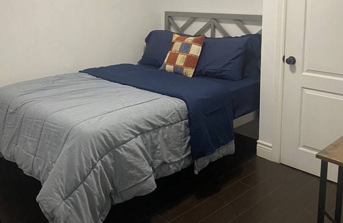 Meadowvale Village Resort | Private room ∙ 4 guests
