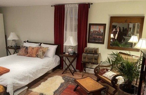 Historic Old Town Resort | Private room ∙ 1 guest