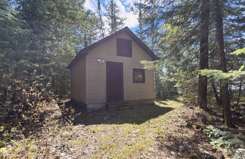 Algoma District Cottage | Private retreat. Lake Superior waterfront cottage!