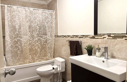 Newtonbrook Resort | Private room ∙ 1 guest
