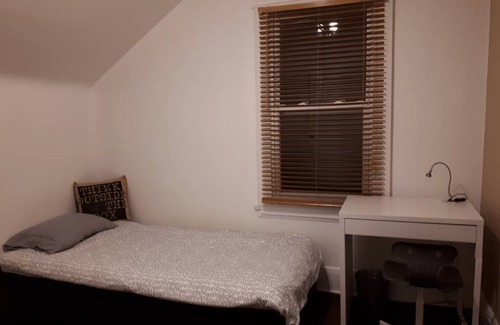 New Toronto Resort | Private room ∙ 1 guest