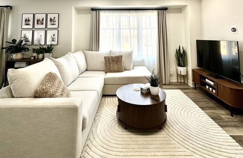 Durham Region Resort | Private room ∙ 1 guest
