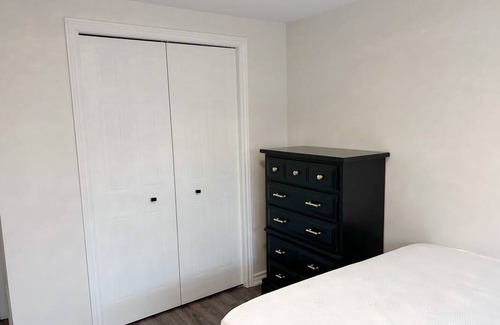 Durham Region Resort | Private room ∙ 1 guest