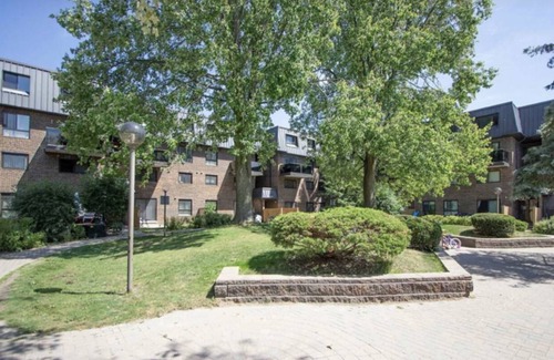 Durham Region Resort | Private room ∙ 1 guest