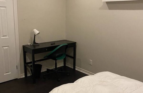 Clarkson-Lorne Park Resort | Private room ∙ 2 guests