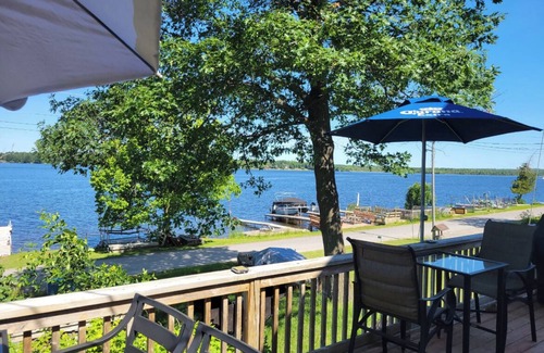 Dunsford Cottage | Quiet by the lake, Cozy cottage w/hot tub and fire pit